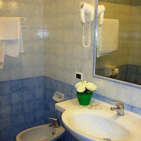 Santa Lucia 3*