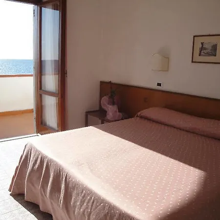 Santa Lucia 3*